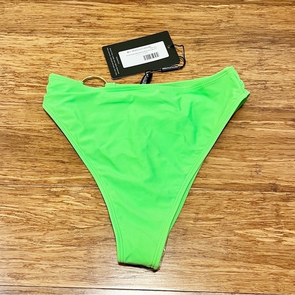 NWT! Pretty Little Thing Lime Green Ring Cut Out Bikini Top & Bottom. Size 0 - Picture 7 of 12